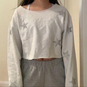 DA Clothes White Cropped Sweatshirt w/ Stars